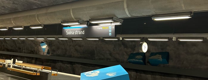 Solna Strand T-bana is one of Stockholm T-Bana (Tunnelbana/Metro/U-Bahn).