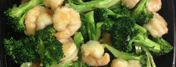 Jade Dragon Carryout is one of Lugares favoritos de Chester.