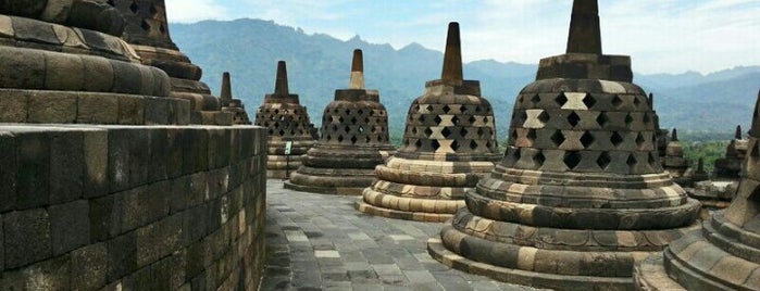 Borobudur is one of Visit and Traveling @ Indonesia..