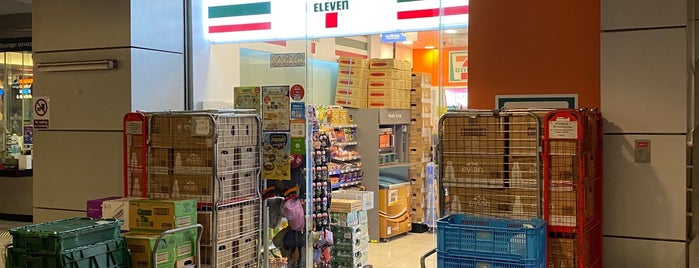 7-Eleven is one of Сингапур.