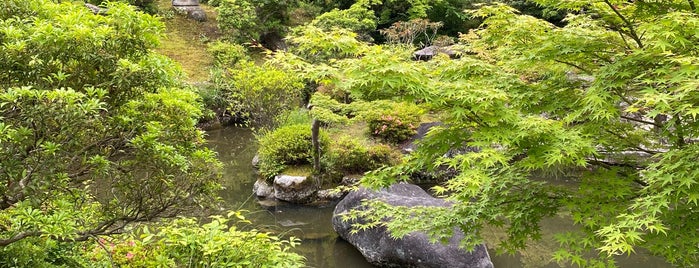 Yoshikien Garden is one of Osaka, Kyoto, Nara.