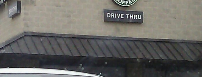 Starbucks is one of สถานที่ที่ ⚜ Nimesh ถูกใจ.