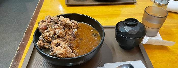 伝説のすた丼屋 is one of 大阪美味しいカレー屋リスト.