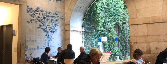 Cafetaria do Museo Nacional do Azulejo is one of Lisbon.