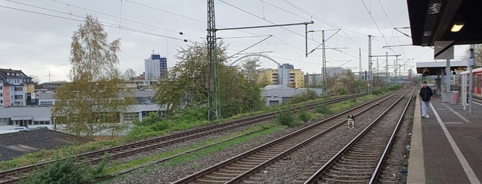 S Köln Trimbornstraße is one of Bahnhöfe.