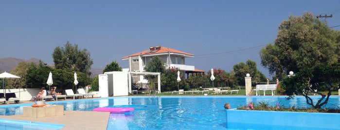 Chryssana Beach Hotel is one of Visit Greece Hotels - VisitHotels.gr.