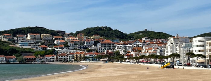 Praia de São Martinho do Porto is one of Silver Coast.