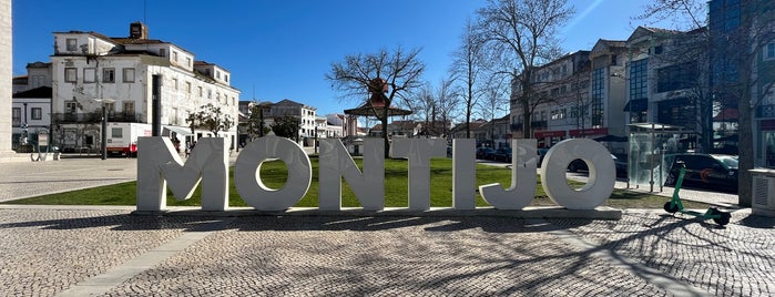 Parque Municipal do Montijo is one of Visitar.