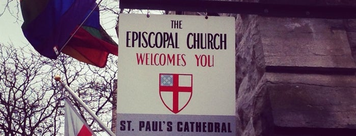 St. Paul’s Episcopal Cathedral is one of Tempat yang Disukai Chris.