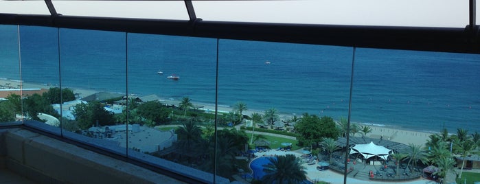 Le Méridien Al Aqah Beach Resort is one of Orte, die Yunus gefallen.