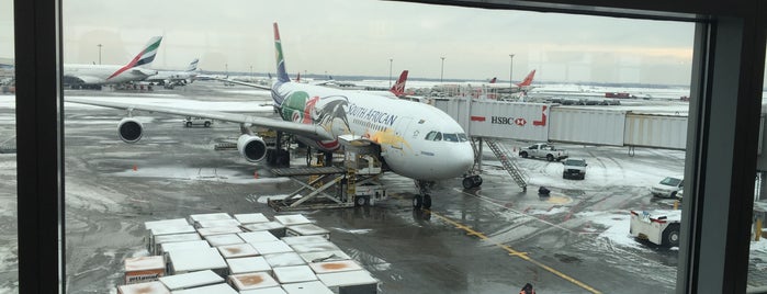 South African Airways - Flight 204 is one of Lauren: сохраненные места.