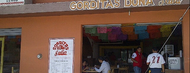 Gorditas Dona Julia is one of Locais curtidos por Diego.