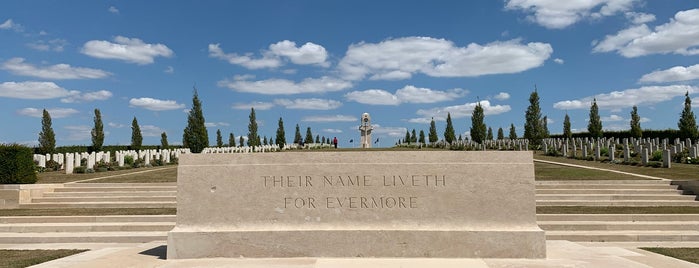 Australian War Memorial is one of France.