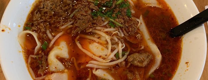 Xi'an Noodles is one of Tempat yang Disukai Cusp25.