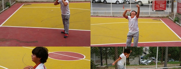 Göztepe Basket Sahasi is one of Posti che sono piaciuti a Orkun.