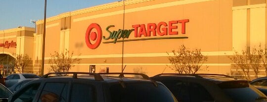 SuperTarget is one of Lieux qui ont plu à Kimberly.
