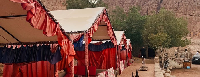 Sharm Bedouin Tent Safari is one of Ashraf'ın Kaydettiği Mekanlar.