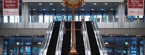Gold Clock is one of Lieux qui ont plu à Shinichi.