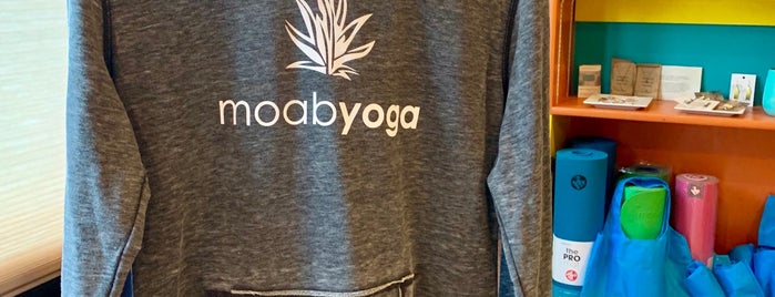 Moab Yoga is one of Orte, die CJ gefallen.