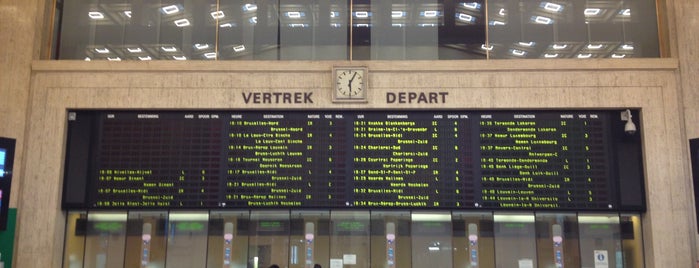 Gare de Bruxelles-Central / Station Brussel-Centraal is one of Métros bruxellois.