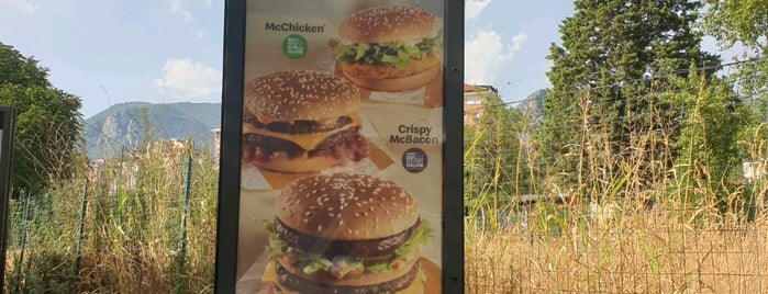 McDonald's is one of Contatti di lavoro.