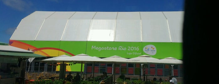 Rio 2016 Copacabana Megastore is one of Posti che sono piaciuti a Liliana.