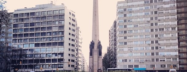 Obelisco a los Constituyentes de 1830 is one of Montevideo.