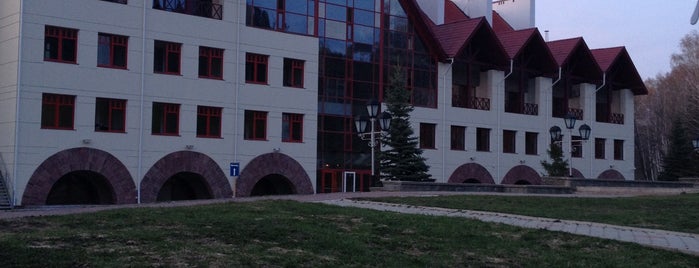 Санаторий «Красноусольск» is one of สถานที่ที่ Elena ถูกใจ.