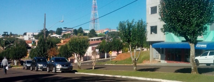 Mangueirinha is one of Lugares favoritos de Káren.