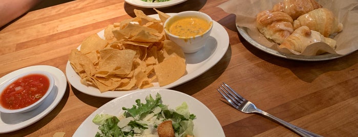 Cheddar's Scratch Kitchen is one of Places to go.