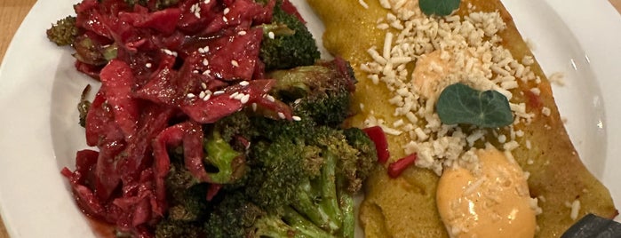 Bloom Plant Based Kitchen is one of Chicago - Casual Dinner.