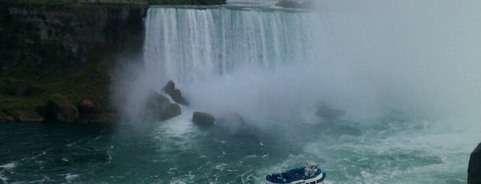 Niagara Falls (Canadian Side) is one of Toronto: Favorite outdoors, chill & art places!.
