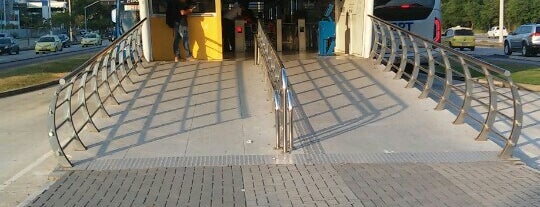 BRT - Estação Pedra de Itaúna is one of Lieux qui ont plu à Elizabeth Marques 🇧🇷🇵🇹🏡.