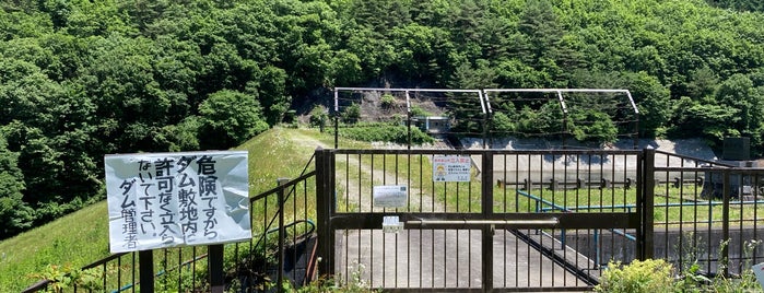 栃沢ダム is one of 日本のダム.