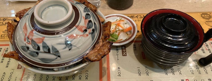 十勝豚丼 いっぴん 手稲店 is one of 食.