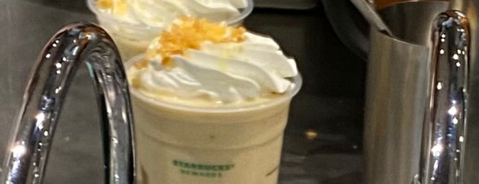 Starbucks is one of Locais curtidos por Yusuke.