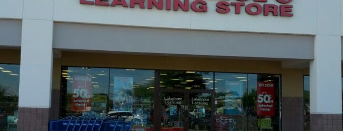 Lakeshore Learning Store is one of Cheearra 님이 좋아한 장소.