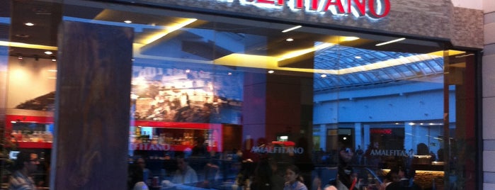 Amalfitano is one of Restaurantes Santiago.