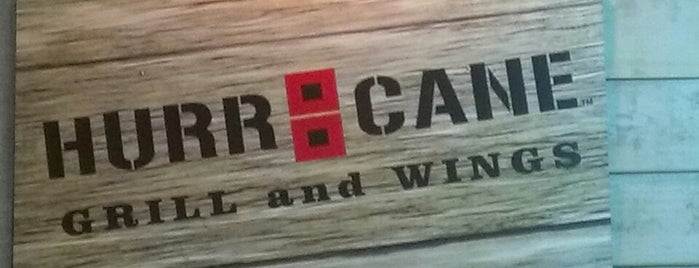 Hurricane Grill & Wings is one of Locais curtidos por Arra.