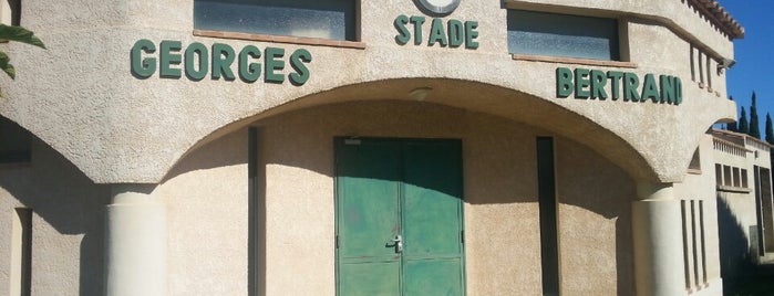 Stade Georges Bertrand is one of École de Rugby Corbières XV.