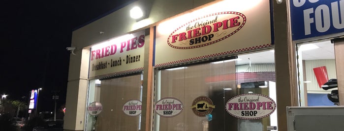 Original Fried Pie Shop is one of WANNA GO TRY *.