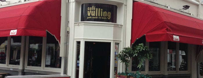 Café Vulling is one of Favo.