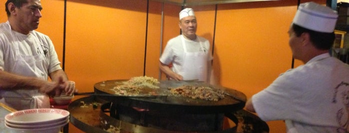 Yuan Palace Mongolian Barbeque is one of Evie: сохраненные места.