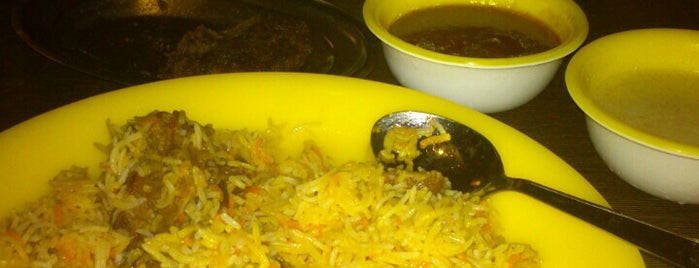 Mughal's Dastarkhwan is one of Favorite Food.