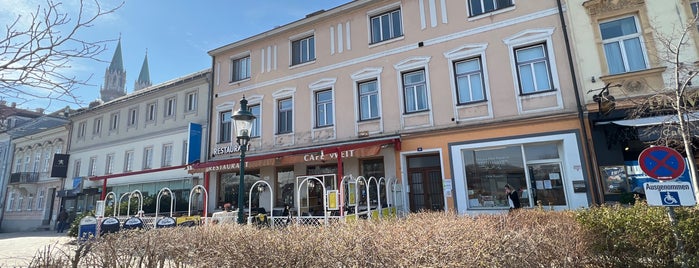 Cafe Restaurant Veit is one of Essen.