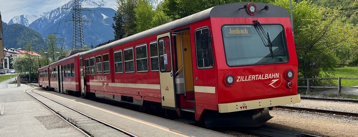 Bahnhof Mayrhofen is one of สถานที่ที่บันทึกไว้ของ Phat.