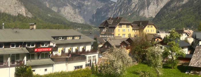 Bergfried Gasthof  Hotel Hallstatt is one of Хальштатт.