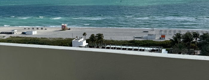 Nobu Hotel Miami Beach is one of สถานที่ที่ Foxxy ถูกใจ.