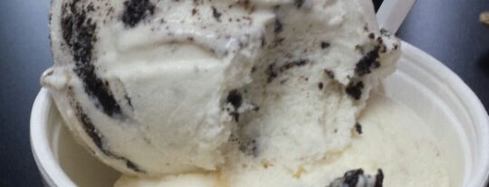 Alaska Paleteria Y Neveria is one of ice cream.
