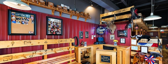 Bull Mountain Grille is one of สถานที่ที่บันทึกไว้ของ Todd.